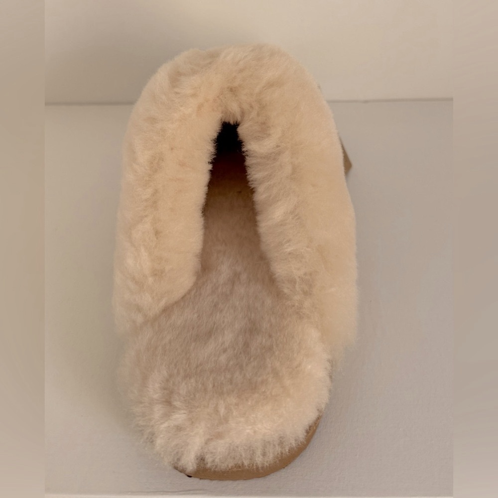 Women’ BearPaw Effie Cable Knit Slipper - Picture 3 of 6